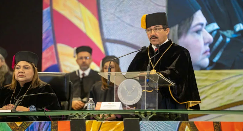 Reconoce la UAT a universitarios por su excelencia y humanismo