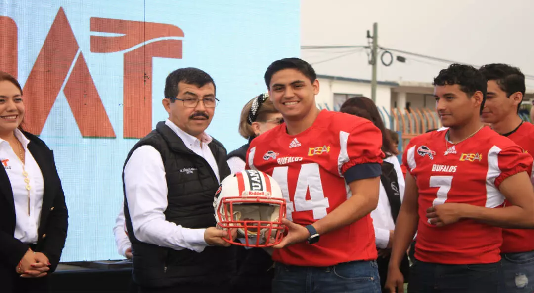 Reafirma rector de la UAT compromiso con la comunidad estudiantil