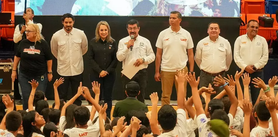 Clausura el rector Dámaso Anaya exitoso campamento infantil de la UAT