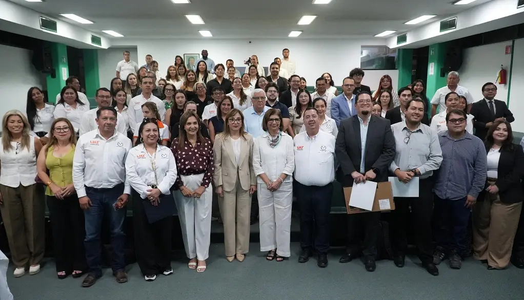 Impulsa la UAT el talento científico con el concurso “Tesis en 3 Minutos”