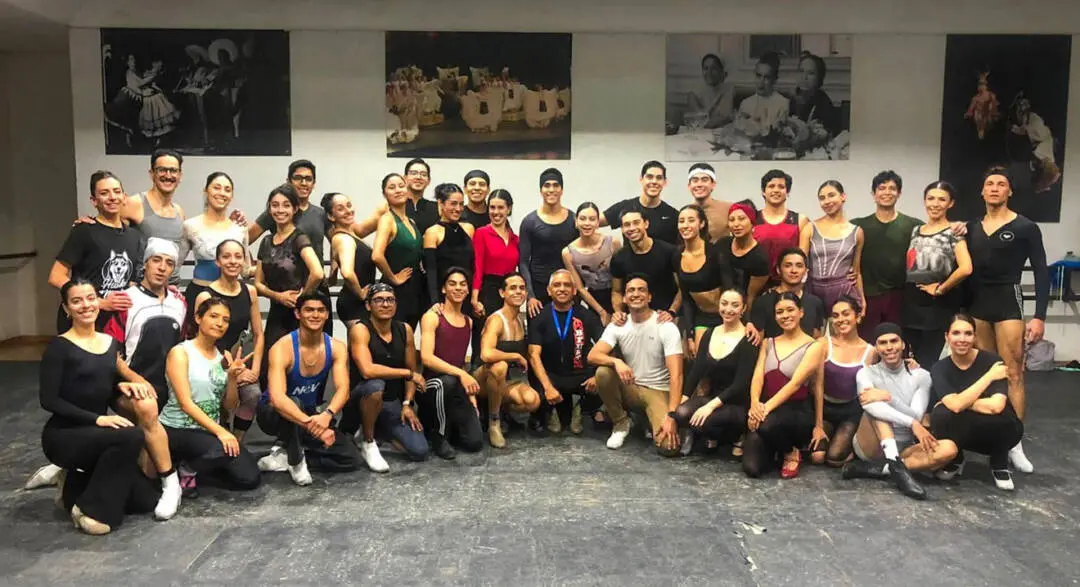Refrenda UAT liderazgo cultural nacional en el Ballet Folklórico de México
