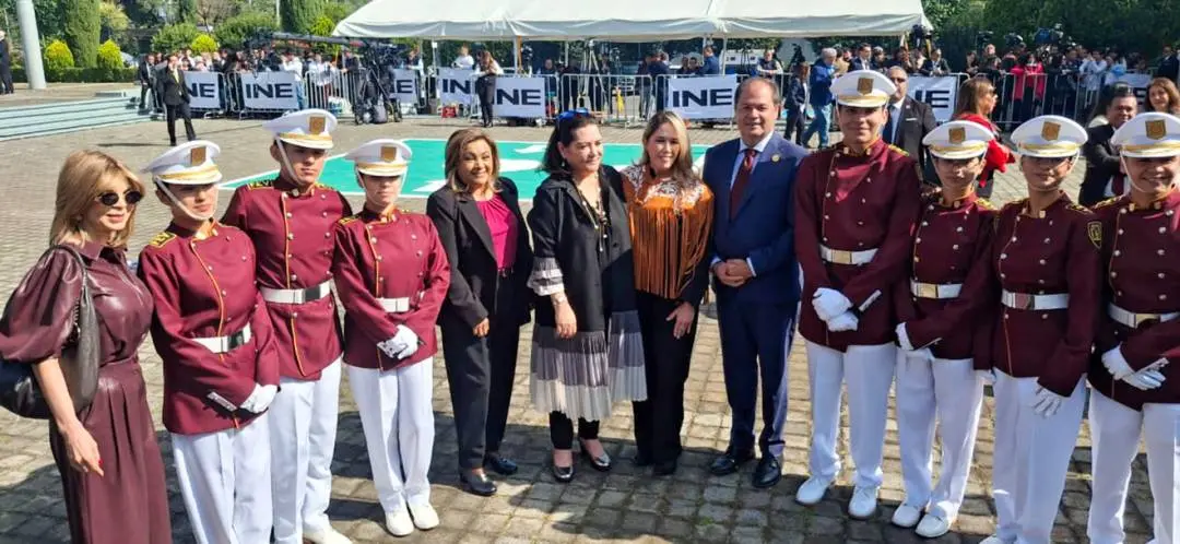 Escolta de bandera de la FEV-UAT destaca en ceremonia del INE en el inicio del Proceso Electoral 2026-2027