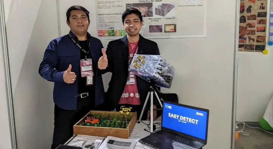 Estudiante de la UAT gana medalla de plata en Malasia con radar agrícola innovador